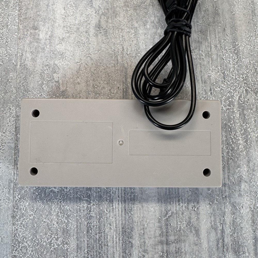 Mini NES Style Retro Game Controller - Picture 3 of 5